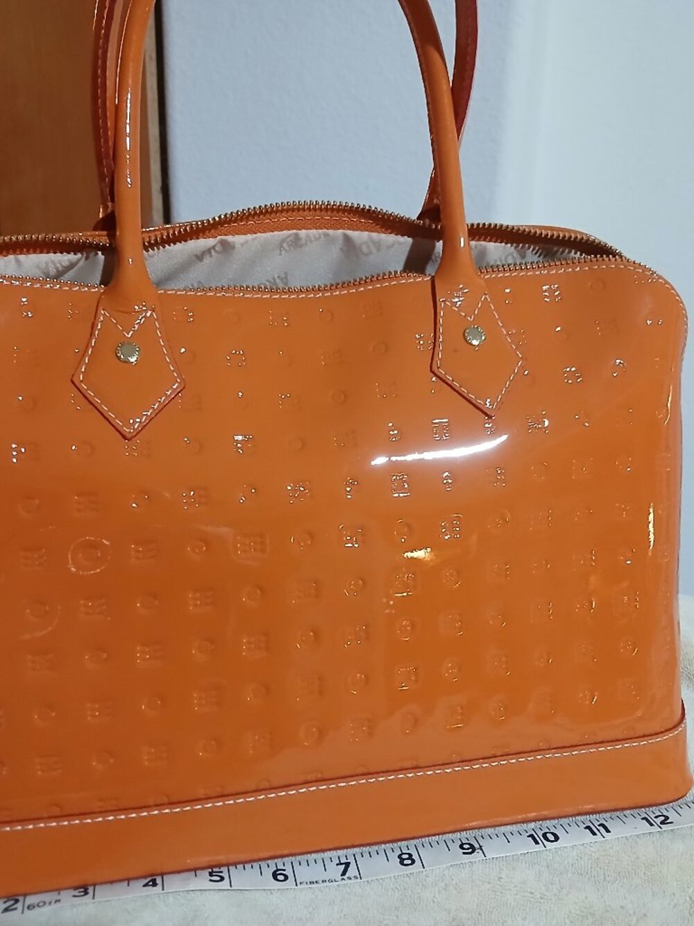 Arcadia patent leather NEW pristine condition w duster bag rust/ burnt orange